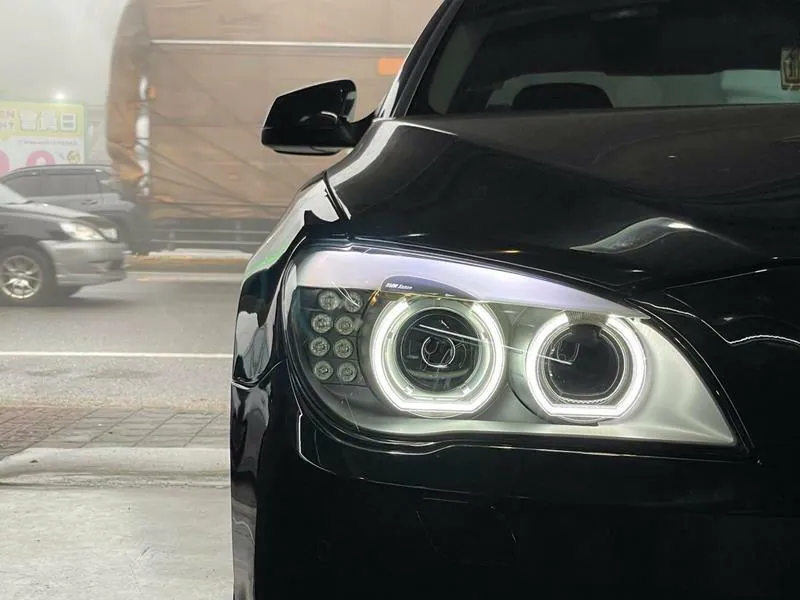 BMW 740Li F02 車燈翻新升級