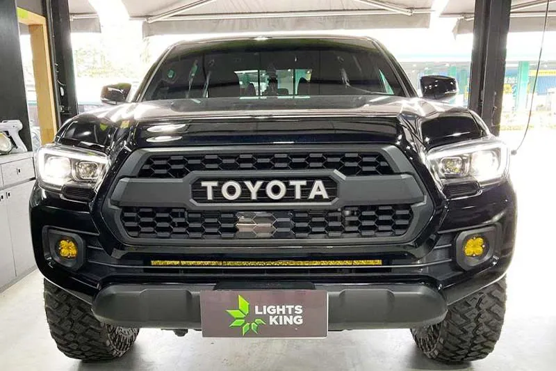 TOYOTA TACOMA 升級光源