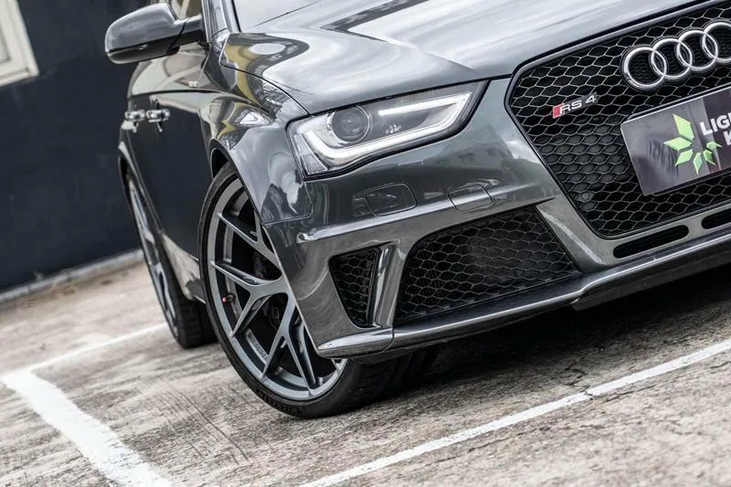 Audi RS4 Avant (B8) 車燈翻新升級