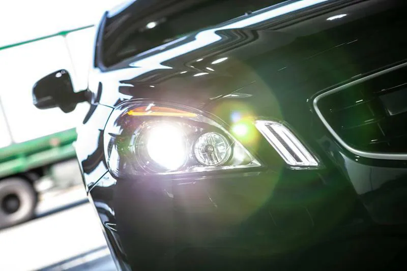 VOLVO S60 T4 頭燈翻新升級